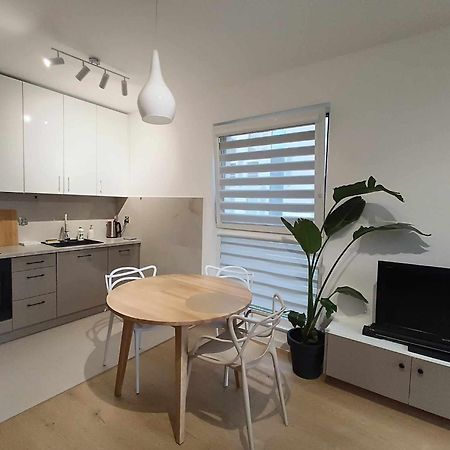 Solaris Bella Apartment- Tauron Arena Cracovia Esterno foto